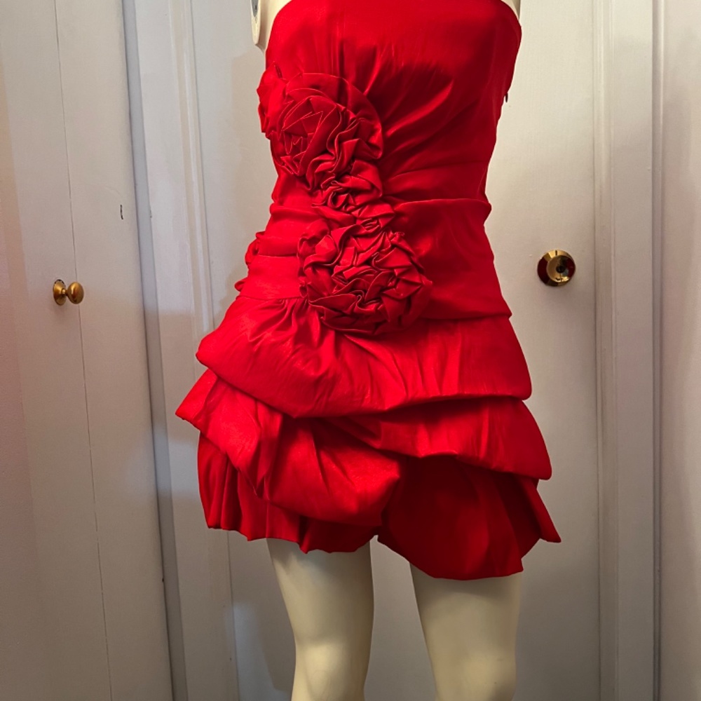 Forever 21 Red Ruched Strapless Bodycon Mini - Picture 2 of 15